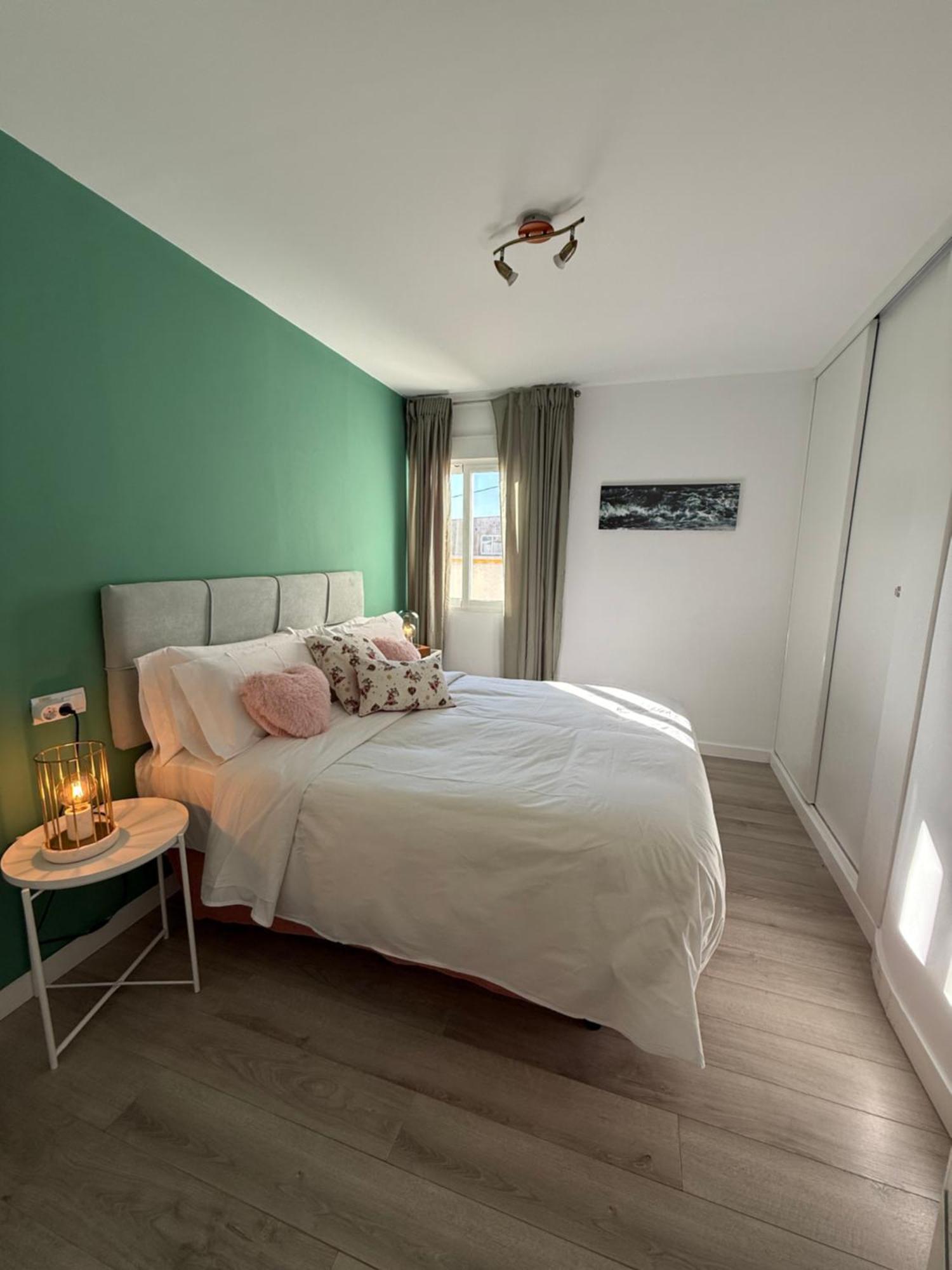 Apartament Petite Penthouse With The Sunniest Terrace In Walencja Zewnętrze zdjęcie